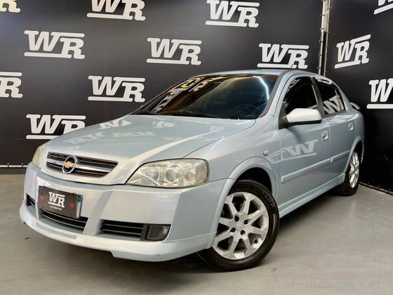 CHEVROLET ASTRA 2.0 MPFI ADVANTAGE 8V FLEX 4P MANUAL CHEVROLET ASTRA 2.0 MPFI ADVANTAGE 8V FLEX 4P MANUAL